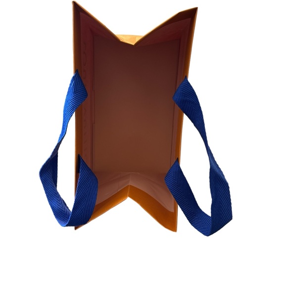 Authentic Louis Vuitton Shopping Bag and Ribbon - Picture 5 of 7